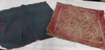 2 Silk table napkins, 50 x 50 cm.