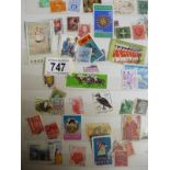 5 unsorted stamp albums - 3 distressed