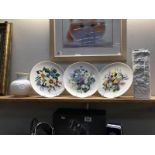 3 Kaiser Plates and 2 Kaiser vases.