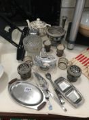 A quantity of plated metalware