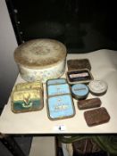 A quantity of vintage tins