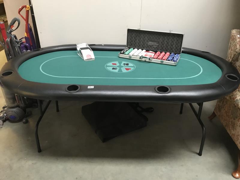 Poker/gaming table
