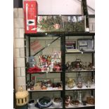 4 shelves of Christmas decoration incl.