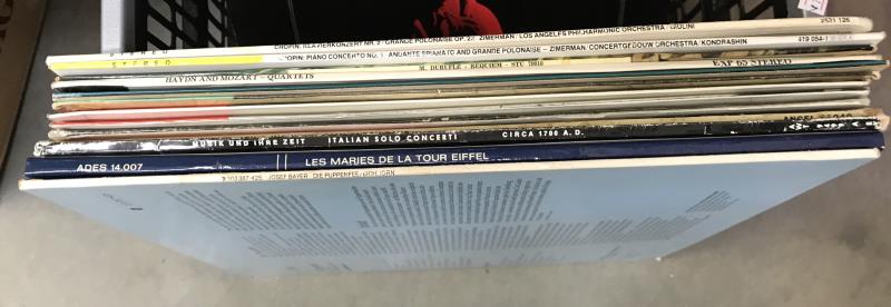 A box of classical records, mainly Deutsche Gramaphon. - Image 4 of 4