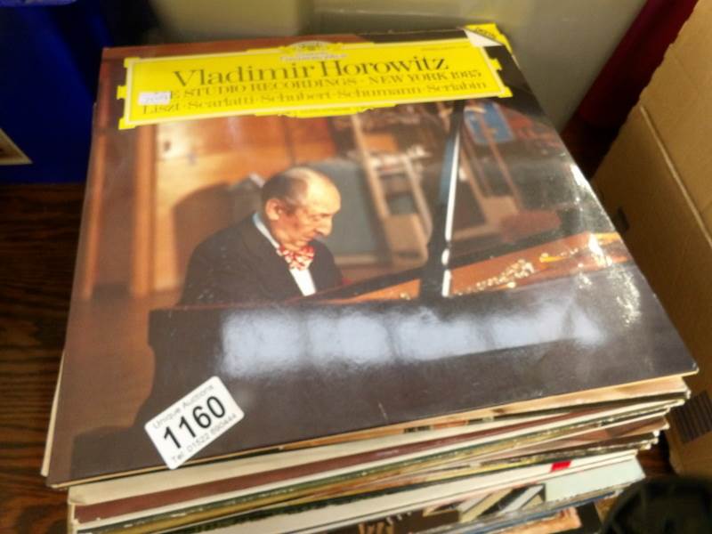 In excess of 50 Deutsche Gramaphon classical records, mostly early.