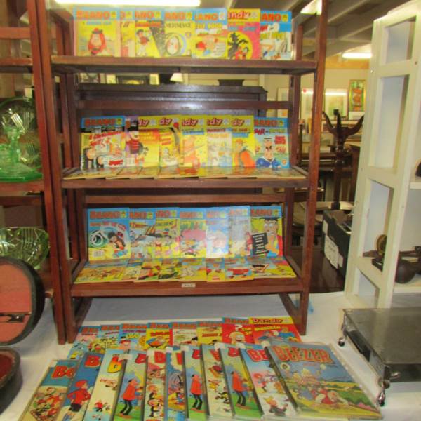 A quantity of Beano comic library comics.