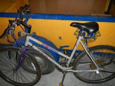 A Fugitive Magna mountain bike.