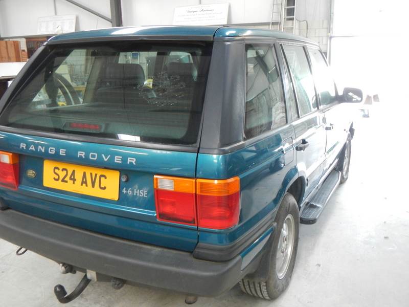 A 1998 Range Rover 4.6 HSE auto, private reg. no included. - Image 3 of 5