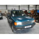 A 1998 Range Rover 4.6 HSE auto, private reg. no included.