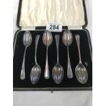 A set of 6 cased spoons,