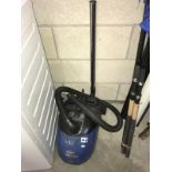 A Goblin Scoot 1800W vacuum cleaner