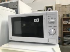 A 700W microwave