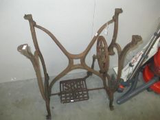 A cast iron Singer sewing machine treadle base A/F