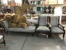 An Edwardian Chaise Lounge and matching his and her chairs