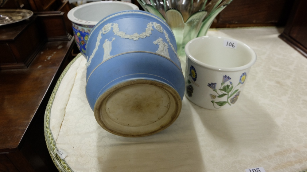 Wedgewood Plant Pot, blue ground with classic Adam design (hairline), 8”h x 9”dia and 3 other modern - Image 2 of 2