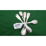 5 Irish Silver Egg Spoons – including a set of 4 stamped 1830 & 1 smaller later spoon (5)