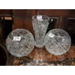4 Cut Crystal Items – Pair of Rose Bowls (as new, with boxes) & 2 Vases (all as new) (4)