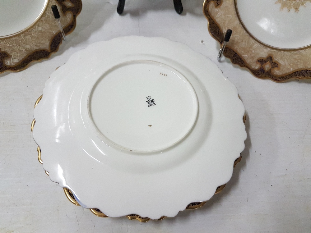 Victorian China Fruit Set (6 + 2 presentation plates) & a set of six gold highlighted Paragon - Image 3 of 3