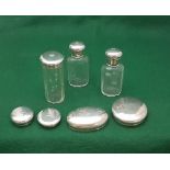 A Pair of faceted Glass Perfume Bottles with Silver Tops, 1 single bottle and 4 single lids (1