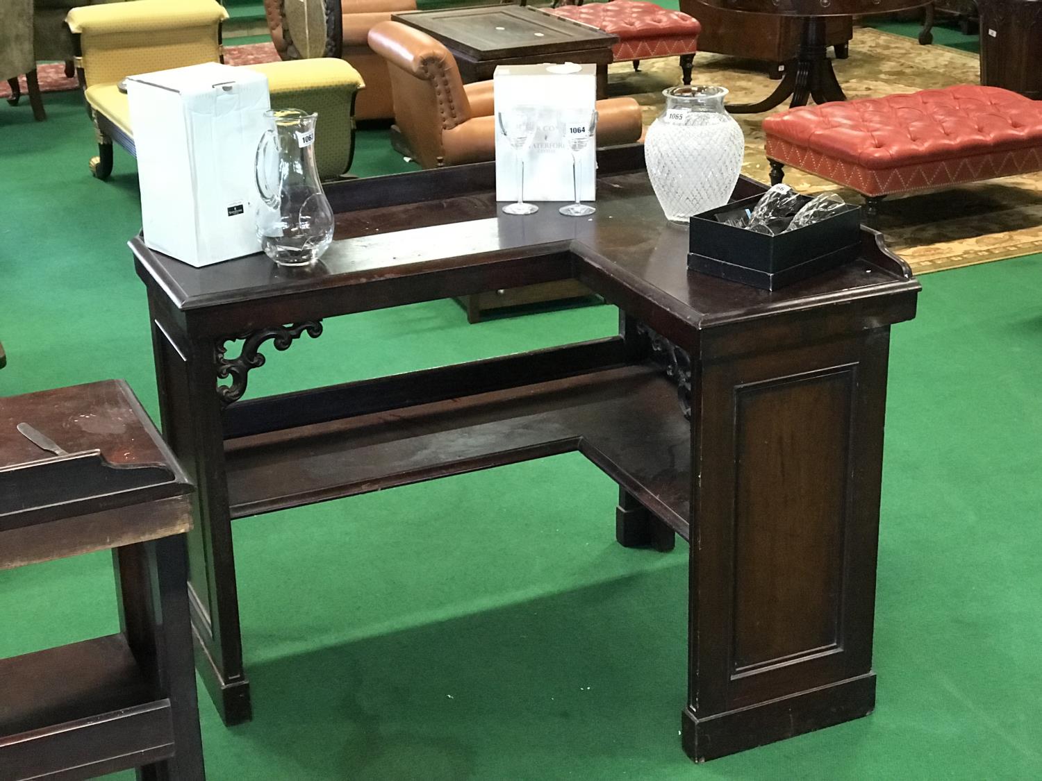 Robert Strathan Dublin fine pair of L shaped free standing counters in rich mahogany 50" W x 40" D