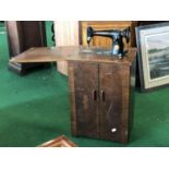 Deco walnut sewing machine