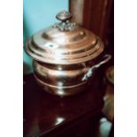 Decorative Edwardian brass coal bucket.