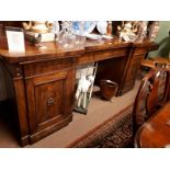 Very fine quality William IV mahogany pedestal sideboard stamped William and Gipton serial number