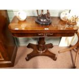 Fine quality William IV TOL rosewood card table on turned column on shaped platform and scrolled