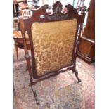 Victorian carved mahogany fire screen. (132 cm h x 90 cm w)