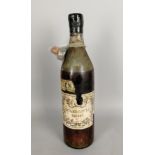 Cognac JAMES HENNESSY (nipote del fondatore della casa). Bottiglia anni '20-'30. Tappo sigillato