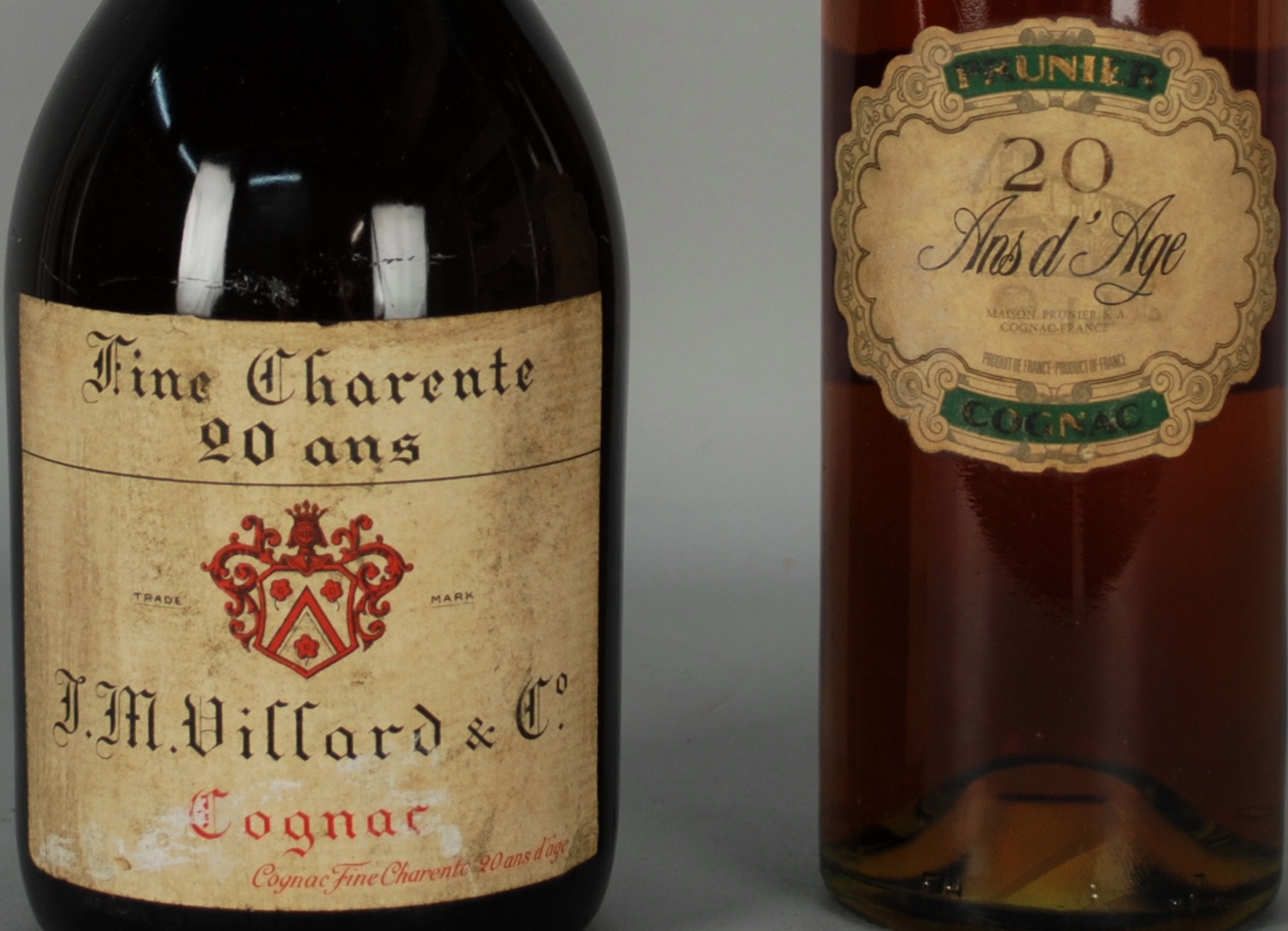 Due Cognac invecchiati vent'anni: - Cognac VILLARD (gruppo Brugerolle) - 20 ans. Tappo sigillato - Image 2 of 4