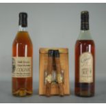 Lotto composto da due Cognac VIEILLE RÉSERVE e due flaconcini a forma di sigaro: - Cognac ALAIN