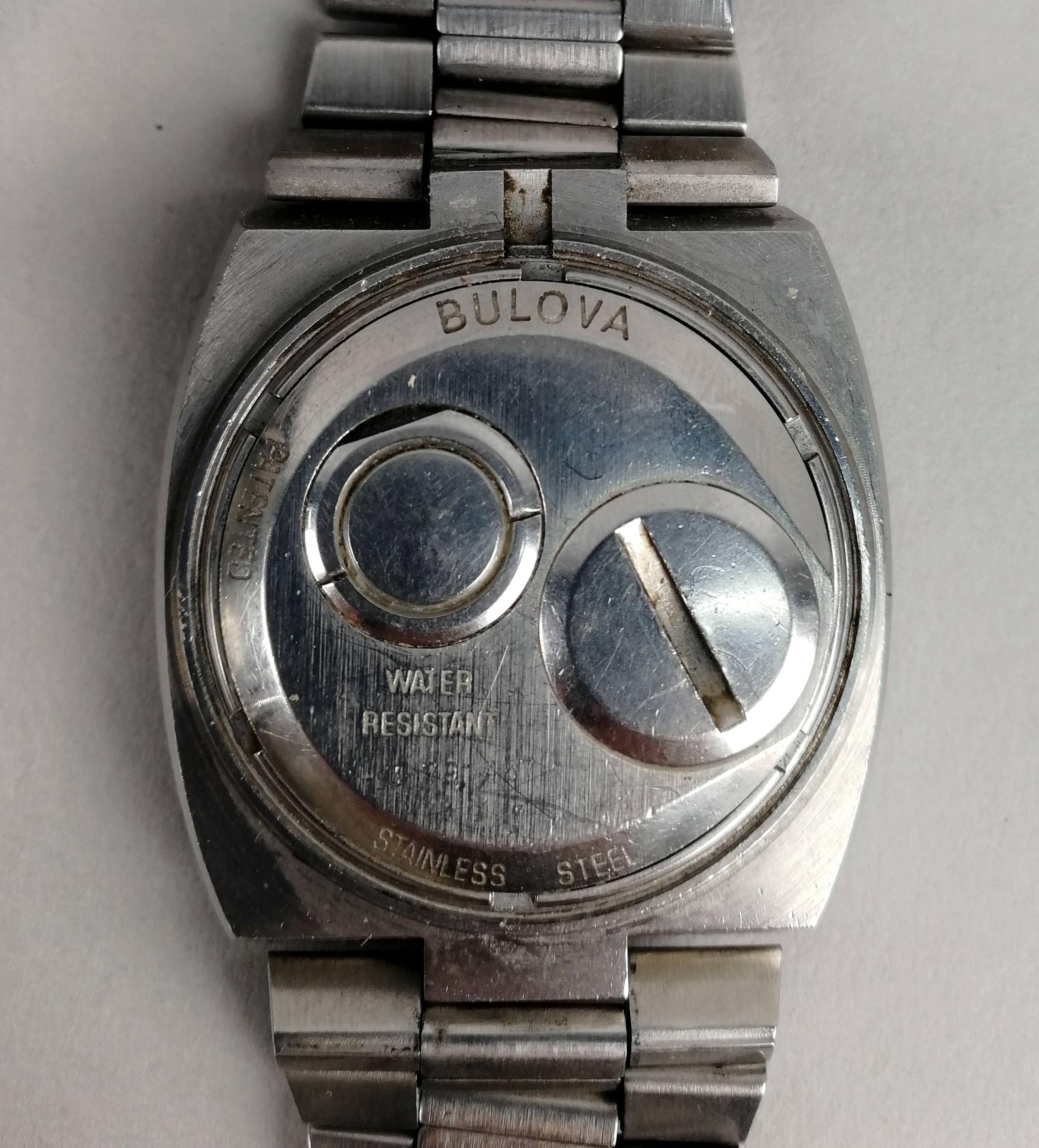 BULOVA. Orologio da uomo in acciaio, modello Accutron 'a vista', forma televisore, con bracciale - Image 5 of 5