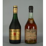 Due VIEUX Cognac: - VIEUX COGNAC MENUET. Grande Fine Champagne. Casa premiata con la Medaglia d'