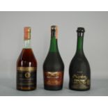 Tre Cognac NAPOLEON: - Cognac LAVOISIER. Anni '80. Fascetta cartacea di Stato. Importazione