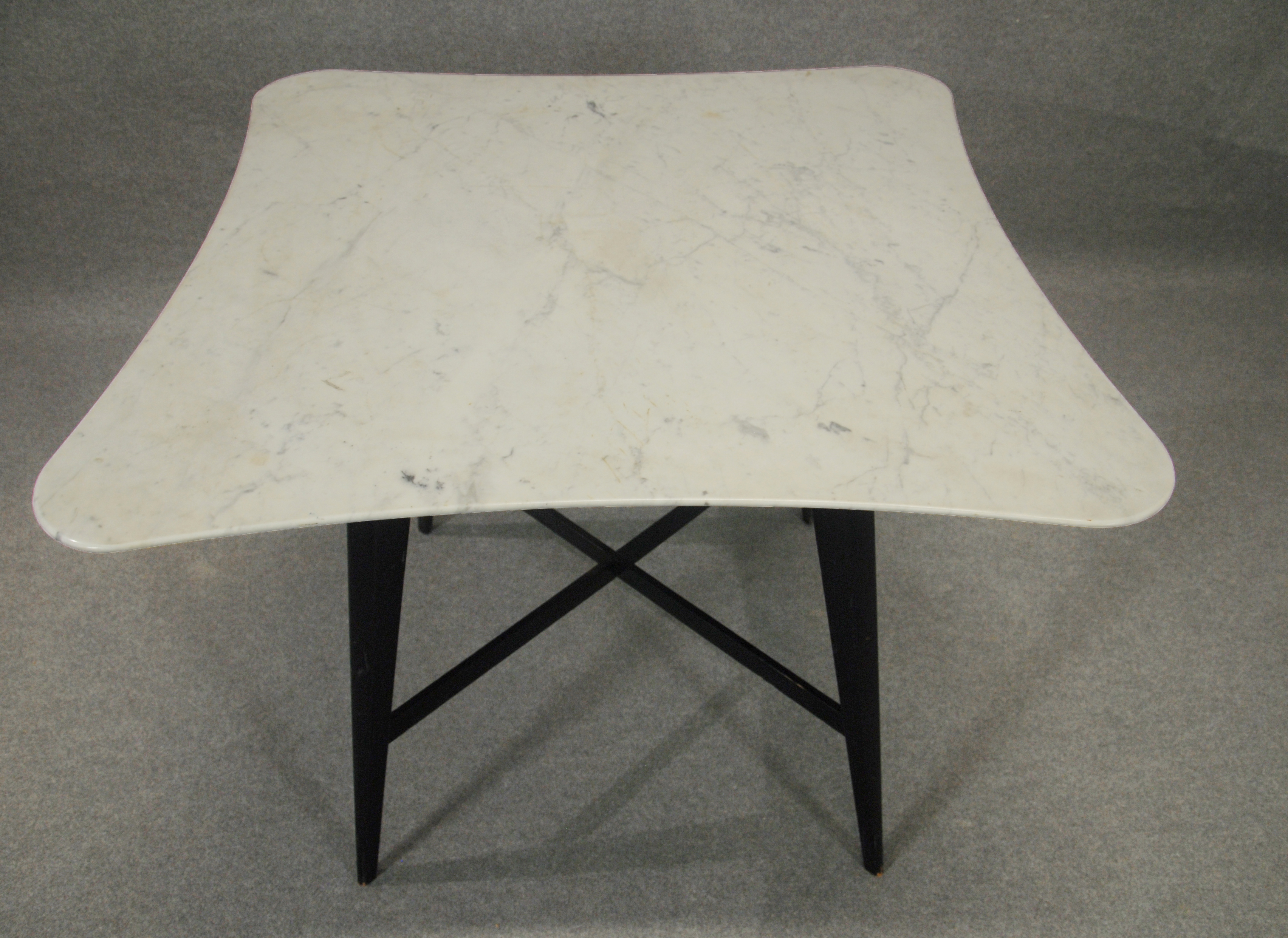 Italian table in ebonized wood with marble top - Image 2 of 3