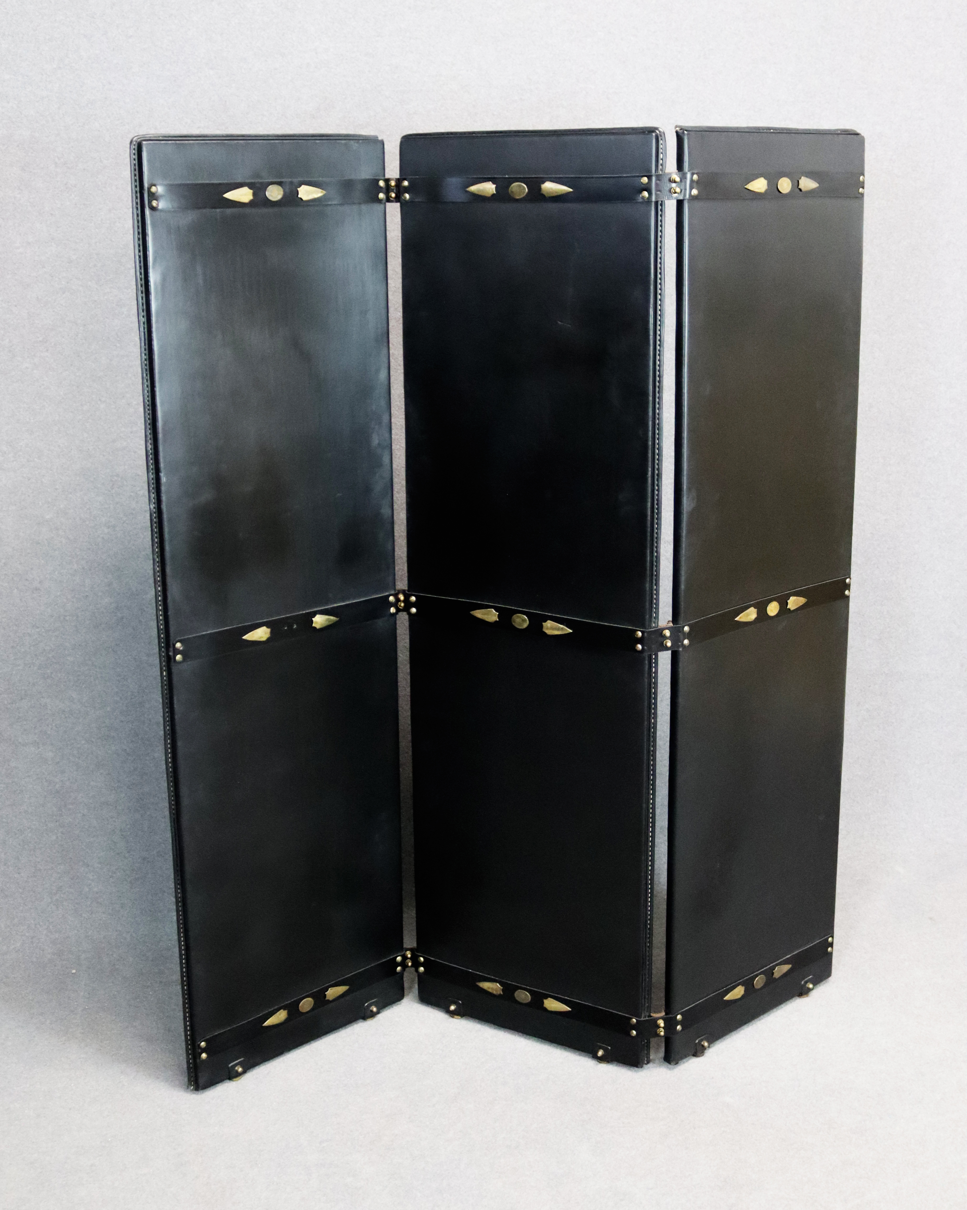 JACQUES ADNET - Leather and brass screen - Image 3 of 4