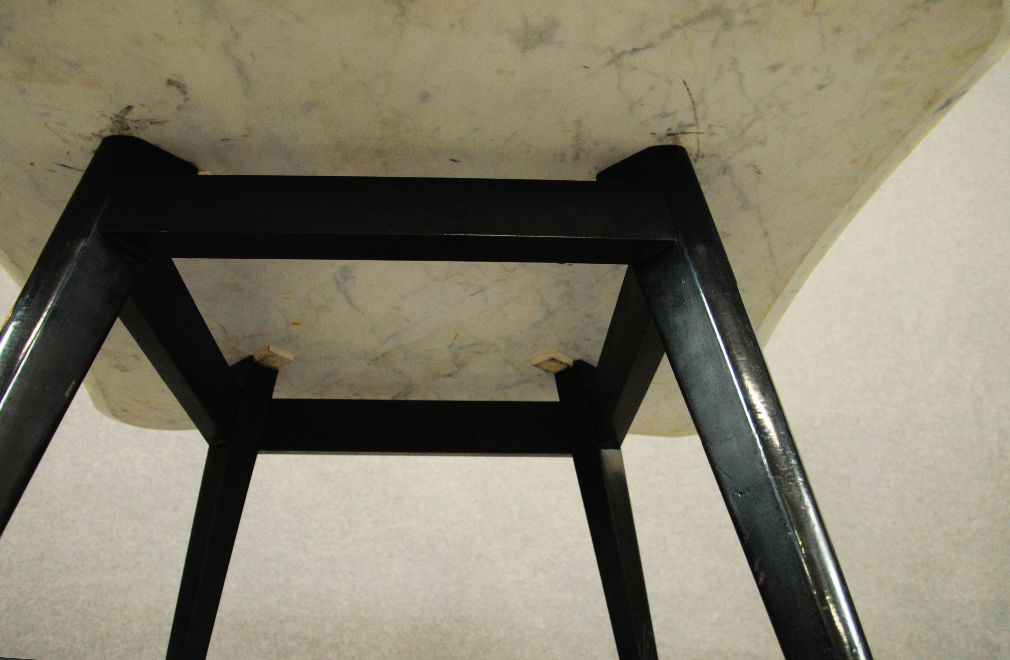 Italian table in ebonized wood with marble top - Image 3 of 3