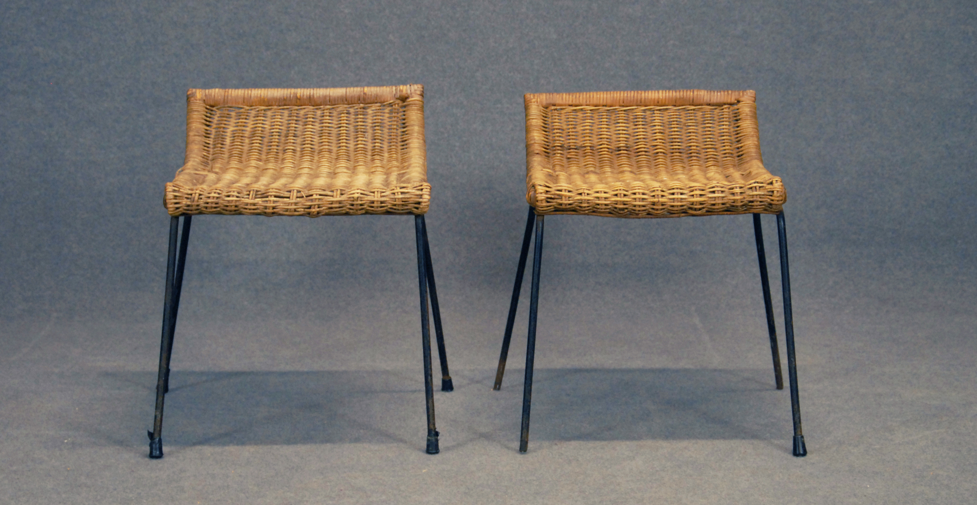 TITO AGNOLI (Attr.). Pair of stools - Image 3 of 3