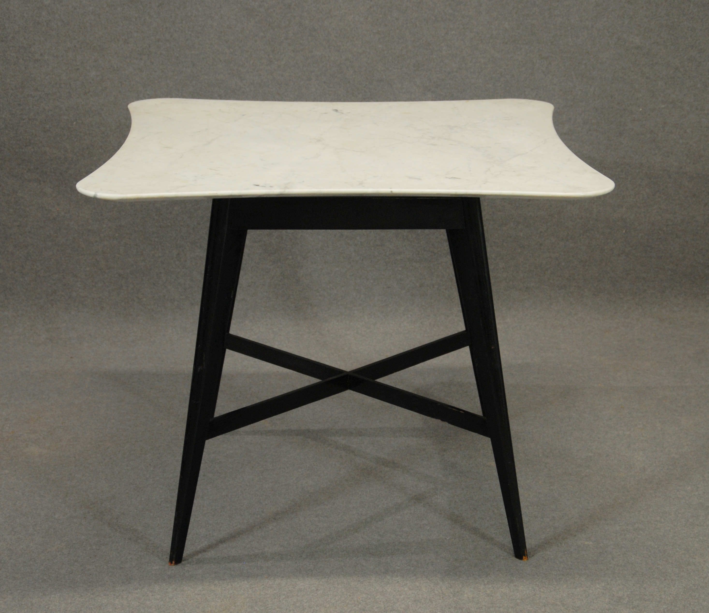Italian table in ebonized wood with marble top