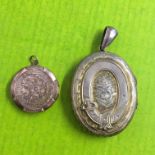 9CT GOLD FRONT AND BACK LOCKET AND VICTORIAN PINCHBECK OVAL LOCKET