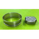 SILVER NAPKIN RING WITH ENGINE TURNED DECORATION AND A SILVER VINAIGRETTE WITH TARTAN DESIGN