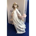 LLADRO FIGURE ''SPRING SLENDOR'' 05898