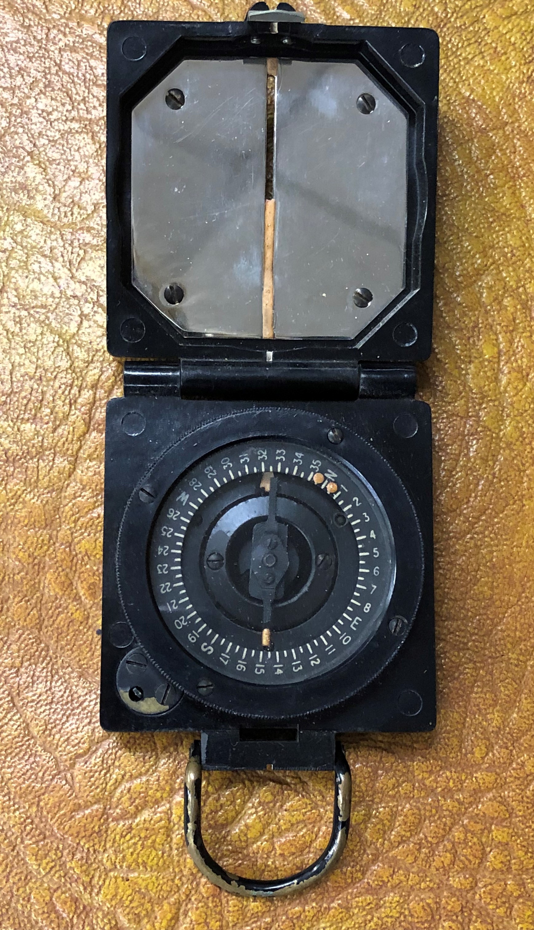 MILITARY FIELD COMPASS MK1 NUMBER B299559