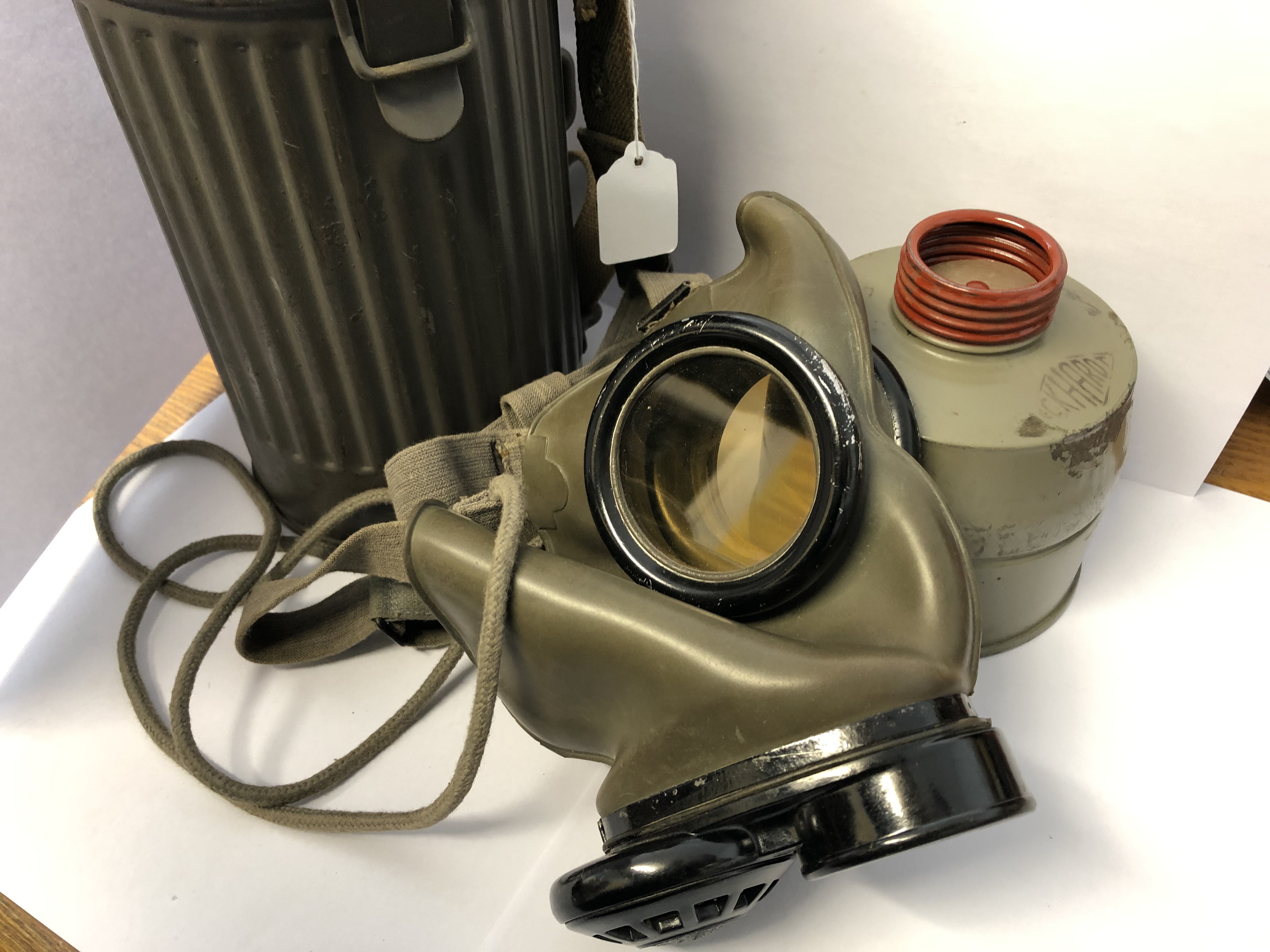 WWII GERMAN GAS MASK DATED 1940 WITH CANISTER