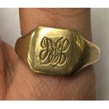 9CT GOLD SIGNET RING ENGRAVED WITH MONOGRAM 7.