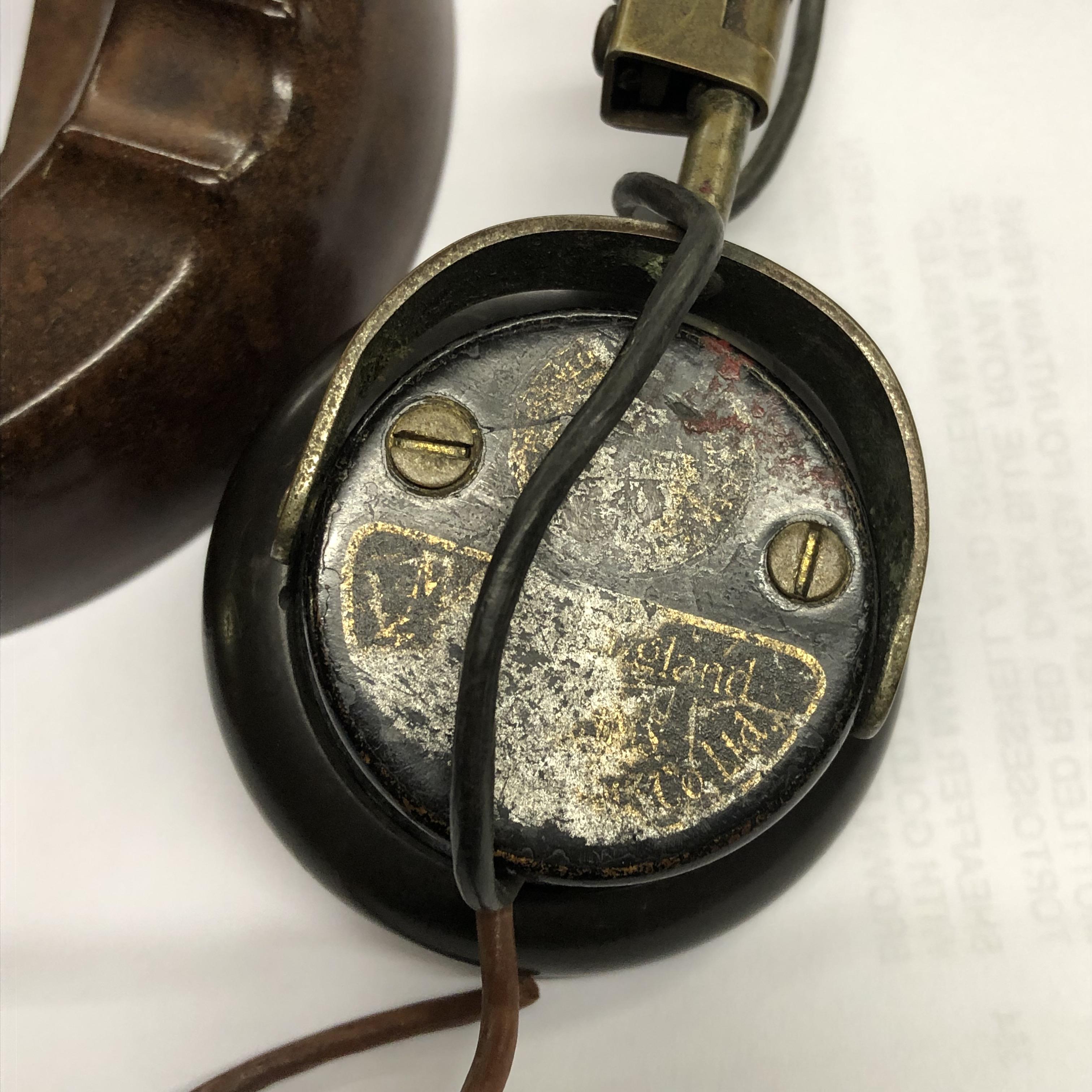 VINTAGE HEADPHONES AND BAKELITE ASHTRAY - Image 3 of 4