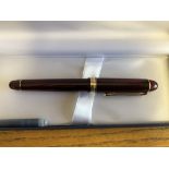 BOXED PLATINUM 3776 CENTURY SHUNGYO (MOTTLED RED) FOUNTAIN PEN WITH GOLD TRIM