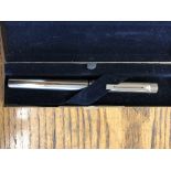 BOXED SHEAFFER TARGA 1020 MEDIUM FOUNTAIN PEN (IMPERIAL BRASS)