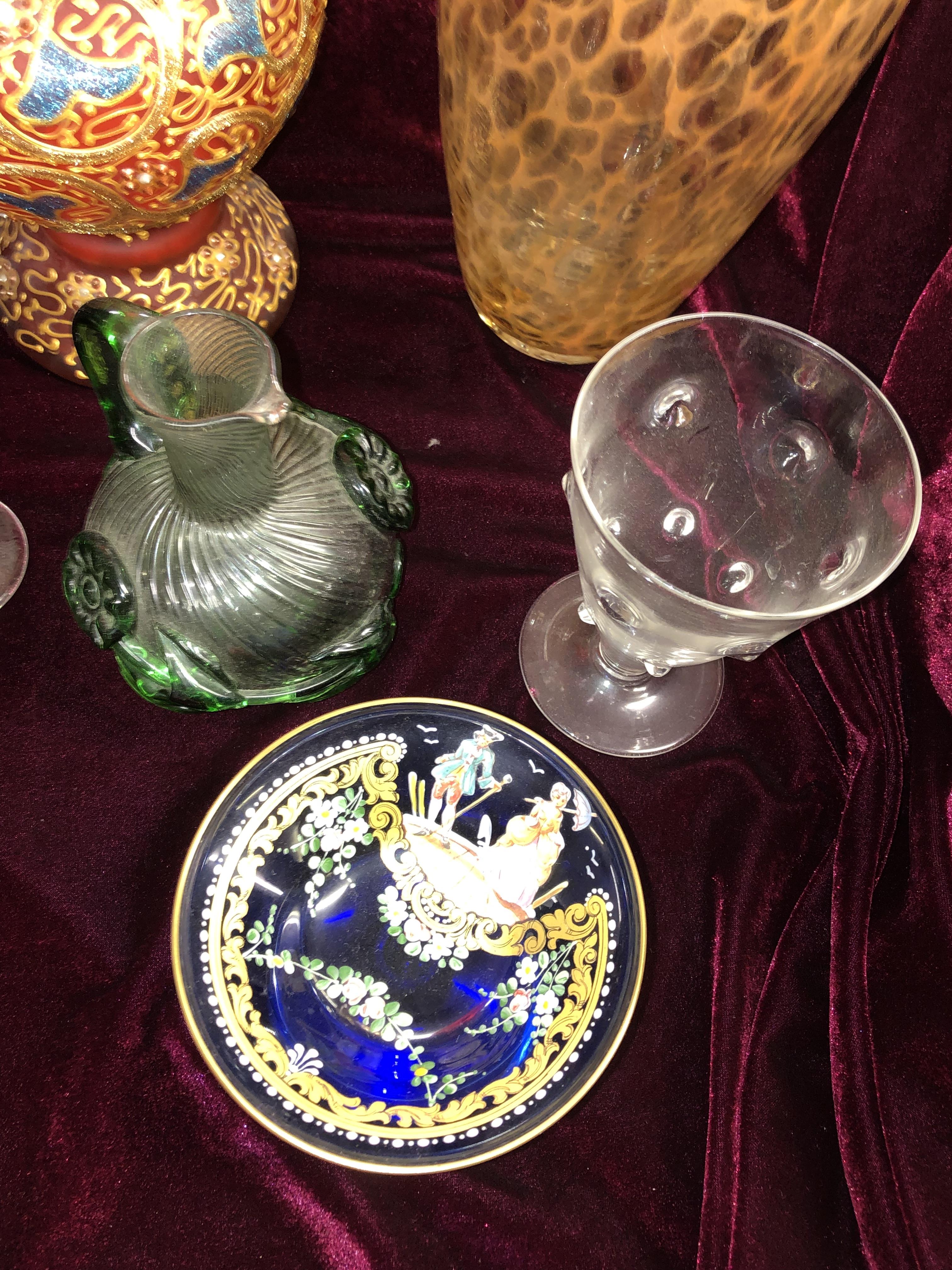 TRAY OF COLOURED GLASSWARES INCLUDING RUBY TAPERED VASE, BLUE ETCHED TWIST STEM GOBLET, - Image 2 of 4